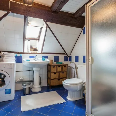 Appartement Typique Et Cosy A Deux Pas De La Cathedrale Apartment Strasbourg