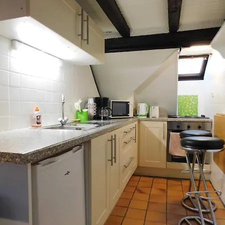 Apartment Appartement Typique Et Cosy A Deux Pas De La Cathedrale
